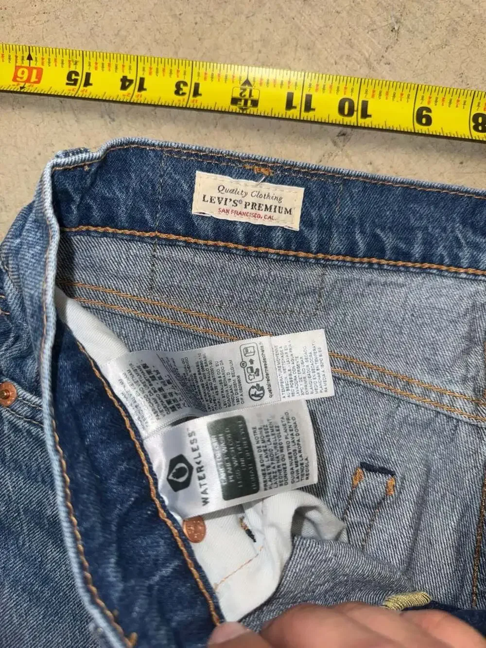 Levi's Premium 502 Taper Fit Men's Jeans W30 L30 Medium Wash